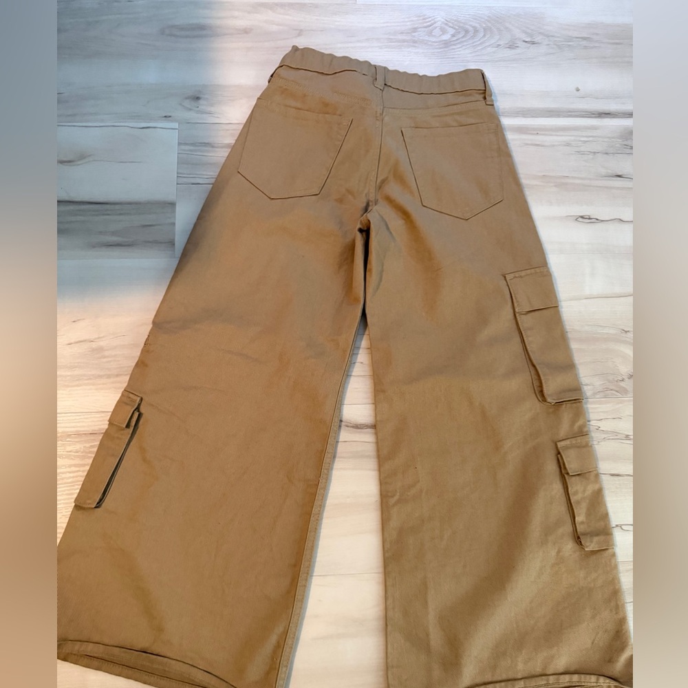 Gap kids Wide-Leg Cargo Pants 100% cotton - Tan size 12
